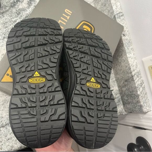 KEEN Utility Women's Vista Energy Low Height Composite Toe Industrial Work Shoe - Picture 6 of 6